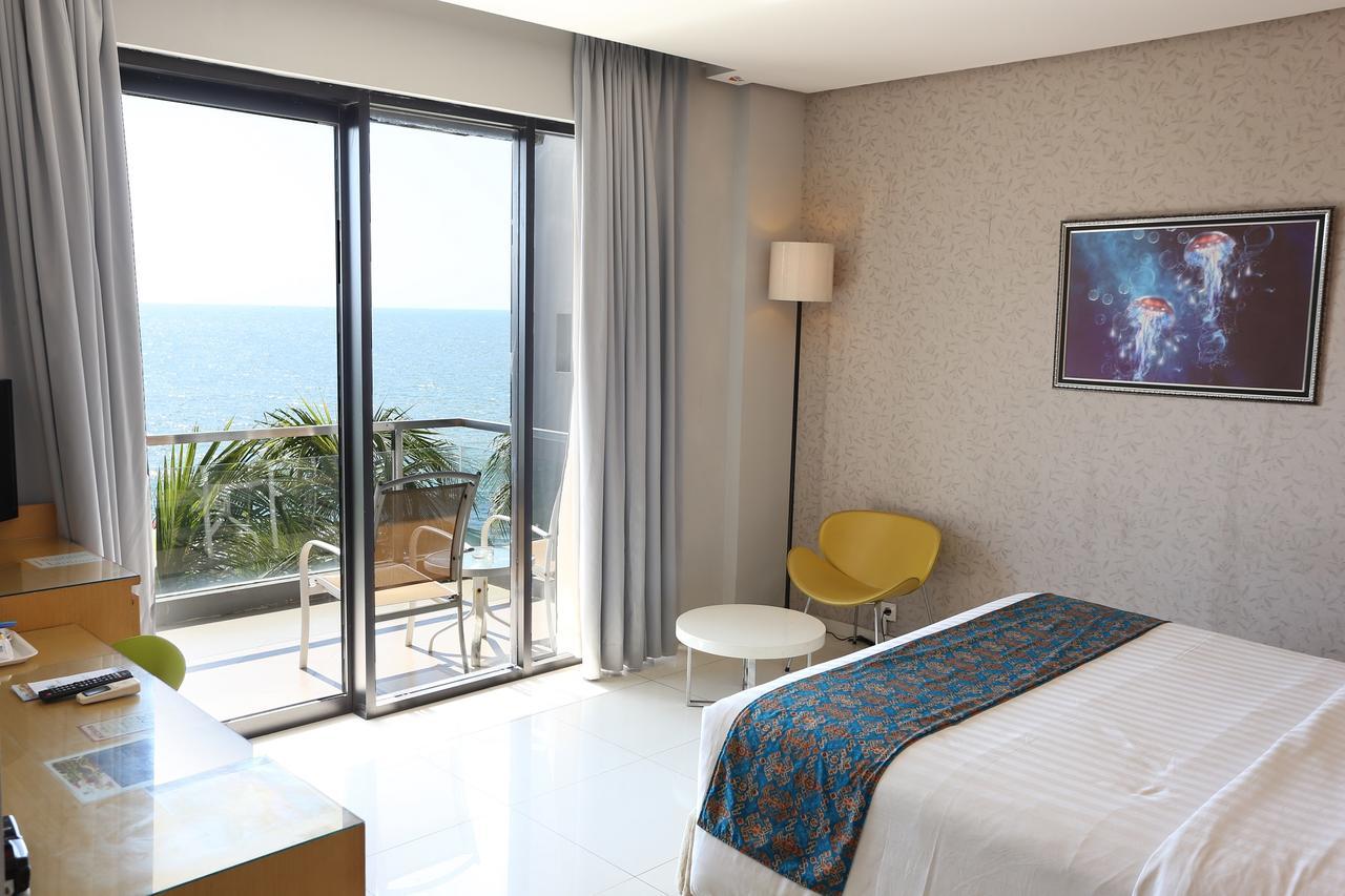 Tanjung Kodok Beach Resort Paciran Dış mekan fotoğraf