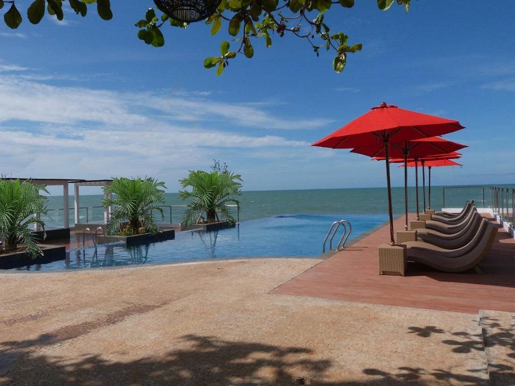Tanjung Kodok Beach Resort Paciran Dış mekan fotoğraf